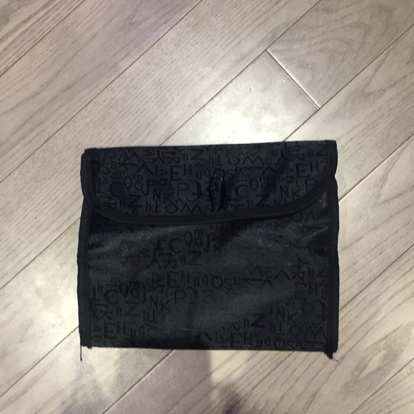 Toiletry/makeup holder or storage bag - Picture 4 of 4